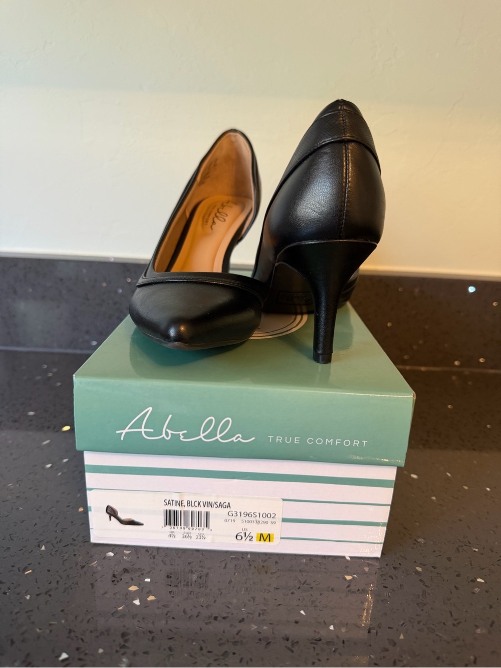 Abella Black Pointed-Toe Mid Heel Pumps - Picture 1 of 6